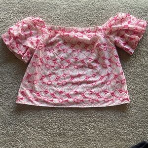 Lilly Pulitzer off the shoulder blouse, size medium preowned